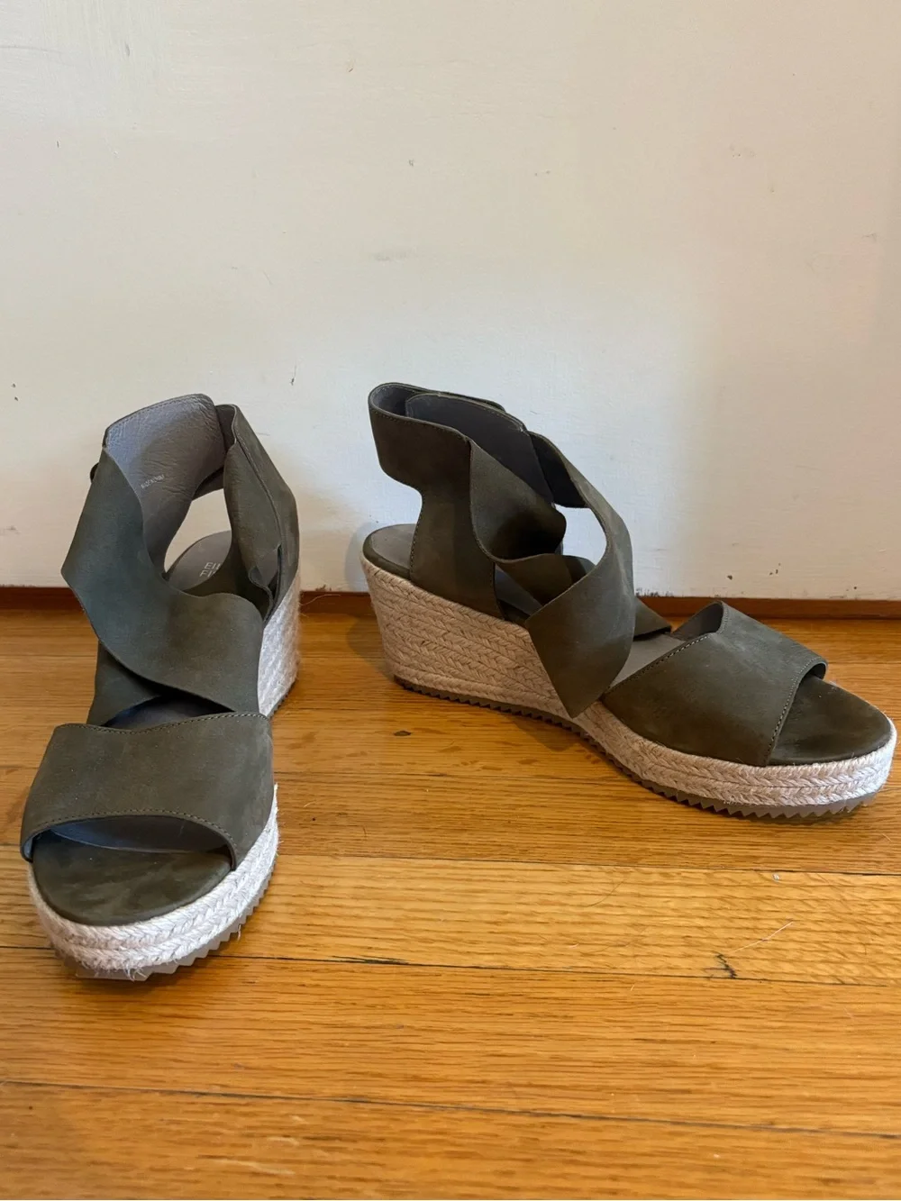 Eileen Fisher Suede Willow Espadrille in Olive